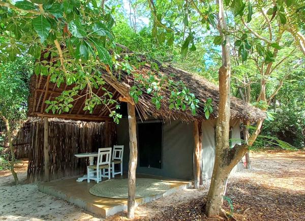 Bamba Kofi Beach Lodge, Foglalás Kemping Coast Region kempingek, Kemping