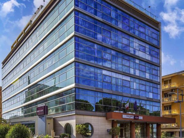 Hotel Mercure Siracusa, Foglalás  Coast Region szállodák medencével, Uszoda