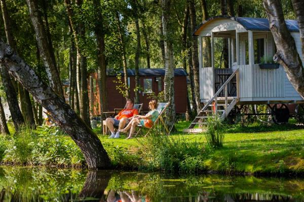 Glamping Limburg - nabij Nationaal Park Hoge Kempen, Foglalás Kemping Brussels szállodák medencével, Uszoda