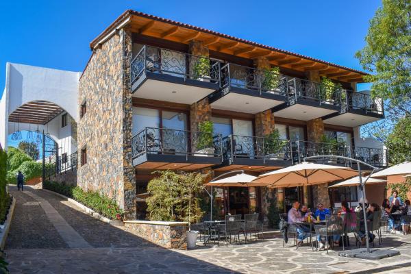 Quinta Tere Hotel & Gallery, Foglalás Szálloda Szállodák El Limoncito parkolóval, Parkolás