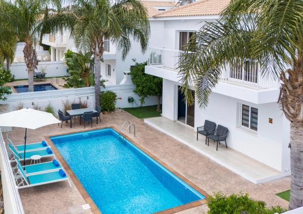 LuxVillasRentals Ayia Napa, Foglalás Villa Ajía Nápa Famagusta