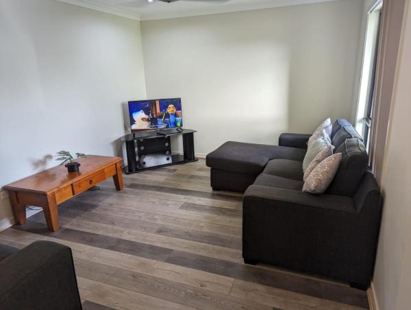 Christa\s 4Bedroom Entire Private House Gladstone City, Foglalás Nyaraló Gladstone Southern Great Barrier Reef
