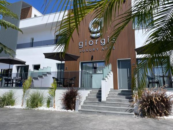 Giorgis Luxury Apartments, Foglalás Apartman Ajía Nápa Famagusta