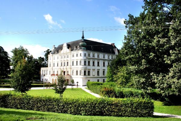 Penzion na zámku Bartošovice, Foglalás  Novy Jicin Wallachia