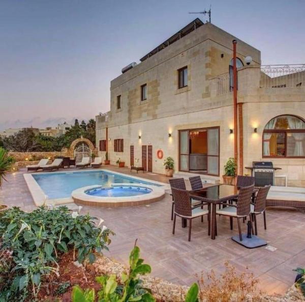 Country Views Villa Victoria, Foglalás Villa Victoria Gozo, Cittadella közelében