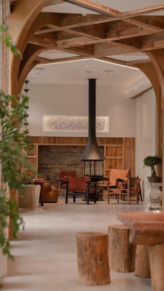 Patio Spring Holiday Inn--Free pick up-Airport & Railway st ation&TianMen Mount ain--Free travel customization, Foglalás  Yong Ding 