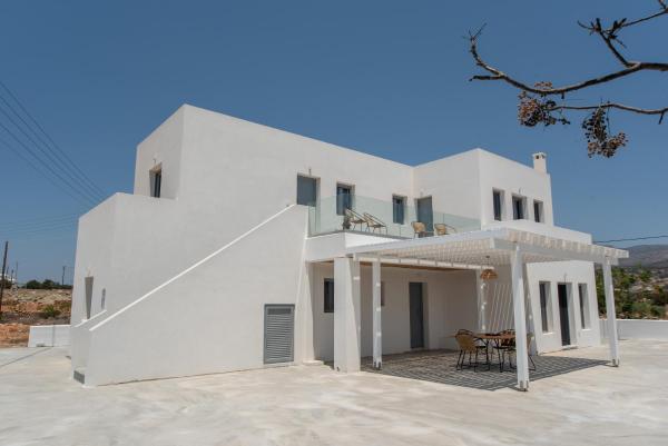 Villa Anastasio, Foglalás  Kampos Párosz