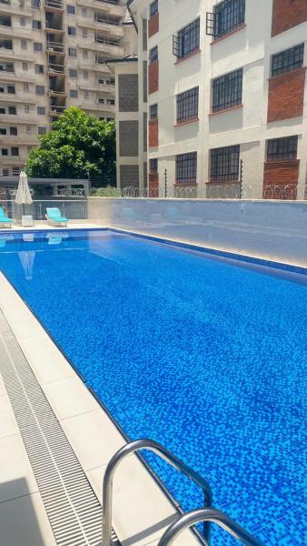 The executive cozy corner apartments with breathtaking city views ,rooftop chill spot area,heated swimming pool ,gym and modern lifestyle amenities, Foglalás  Nairobi Hotelek..., iHub közelében