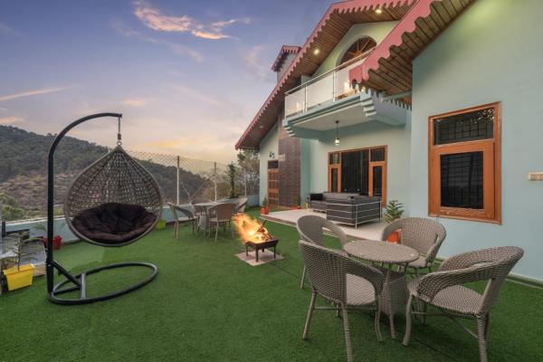 The Corner House I Pet friendly & Serviced Villa I Open Air Lawn & Plunge Pool I Bonfire I Dance I Music I Full Party I Kasauli By Exotic Stays, Foglalás  Kasauli 