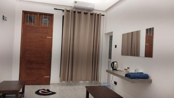 102 1B boossa galle, Foglalás  Nikawatawana Matale District