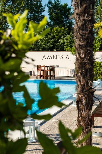AMNESIA VILLAS, Foglalás  Borghetto Marche