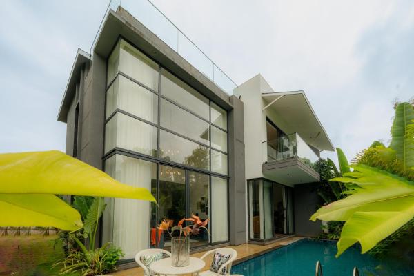 ELIVAAS PUro Sol 3-BHK Villa In a Gated Complex With Private Pool & Bathtub Near Popular Beaches, Foglalás  Andzsuna 