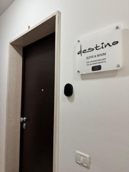 DESTINO Airport, Foglalás  Macchie Apulia