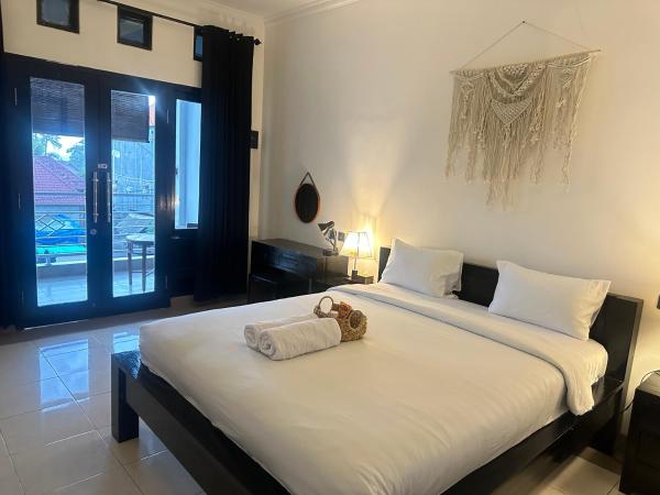 Little White Pavilion小白楼, Foglalás  Sampalan Bali