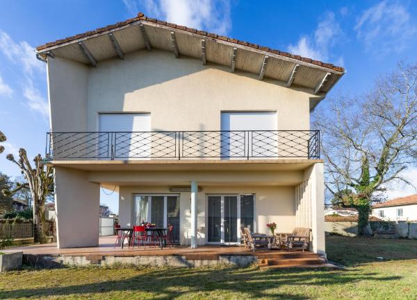 Villa Amistad - centre - parking - jardin - lave linge et vaisselle, Foglalás  Mont-de-Marsan Landes