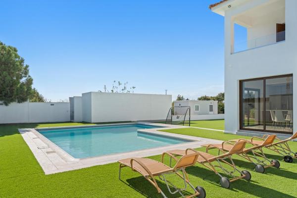 Luxury Villa Coastal Elegance, Foglalás  Meneou Lárnaka