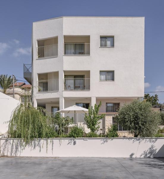 Dar Dalya, Foglalás  Dāliyat el Karmil North District Israel