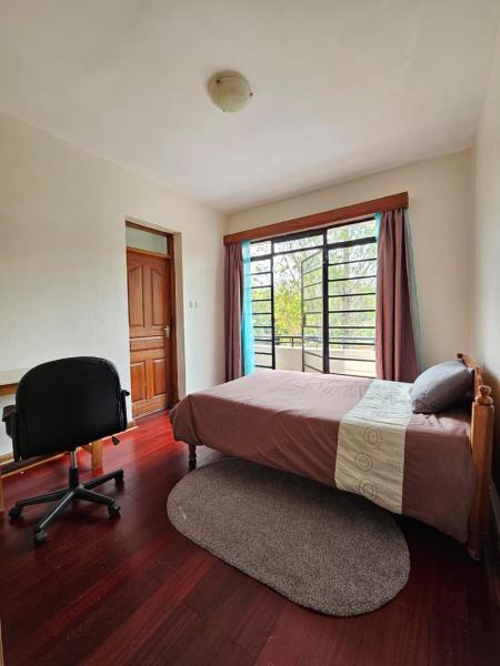 Lavington Budget Ensuite Room, Foglalás  Nairobi Hotelek..., iHub közelében