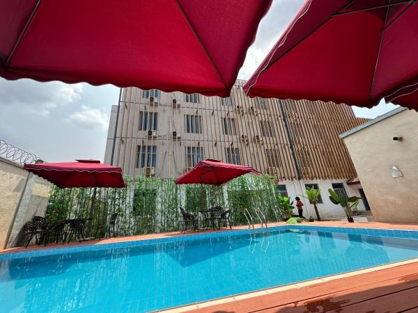 laCasa Hotel 中国人家, Foglalás  Bangui Hotelek............ 