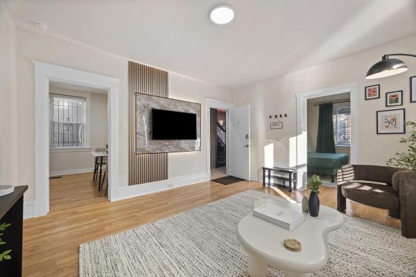 Squirrel Hill Chic Spacious 1BR Parking Gym, Foglalás  Pittsburgh Pennsylvania