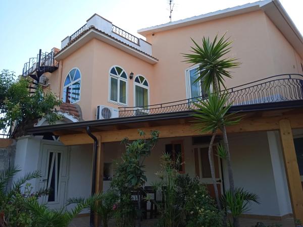 Villhour ristorante e B&b, Foglalás  Rocca Imperiale Calabria