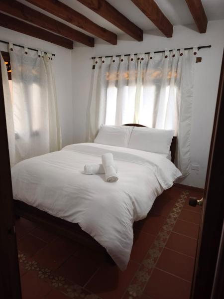 Villa Alicia, Foglalás  Szállodák Boyacá parkolóval, Parkolás